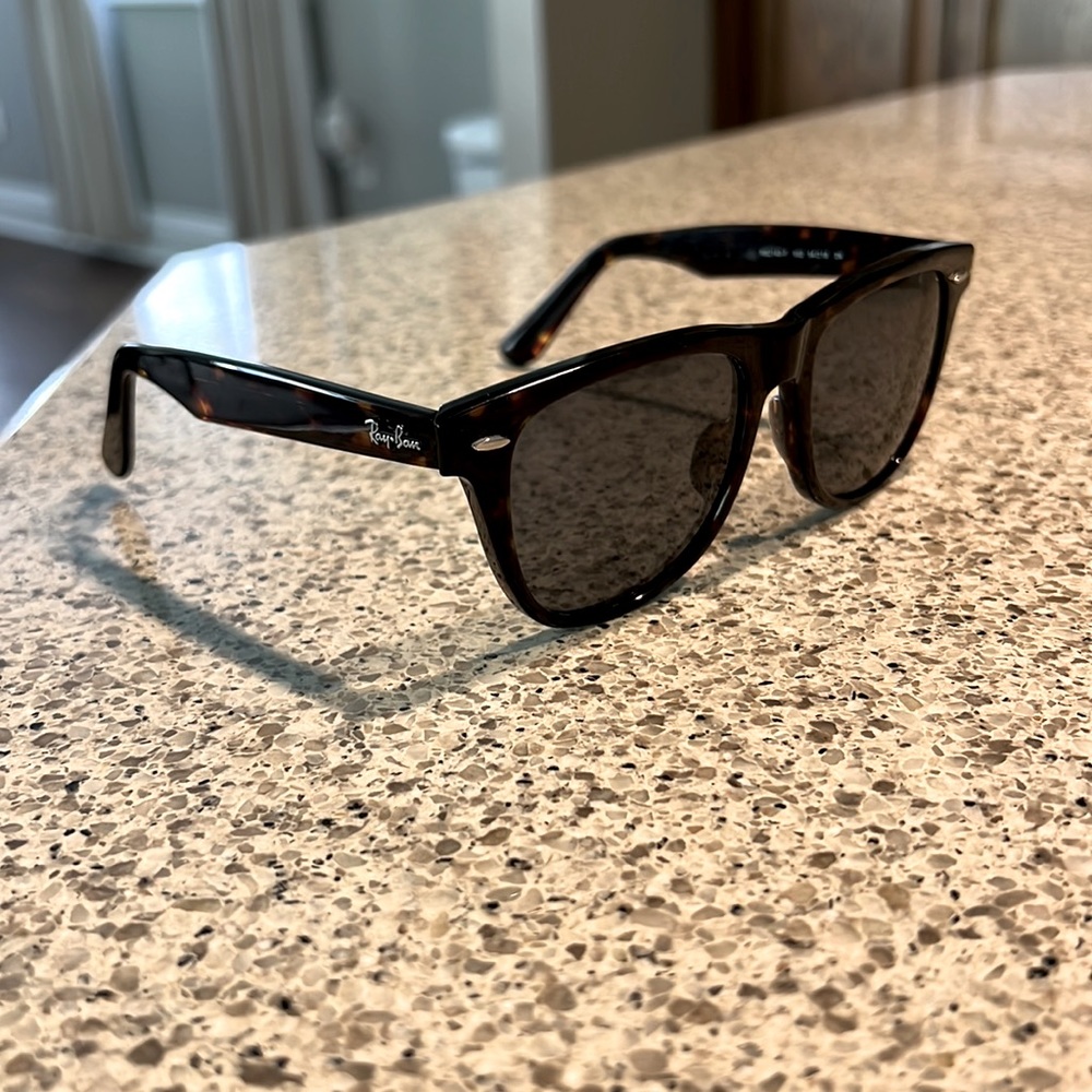 Ray-Ban RB2140-F Sunglasses